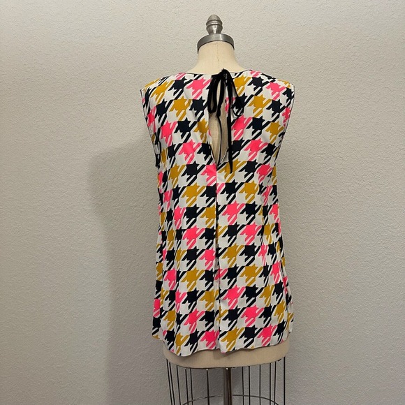 MARNI Sleeveless Commessa Tie-Back Ruffle-Neck Tunic Blouse in Multi - Picture 5 of 12